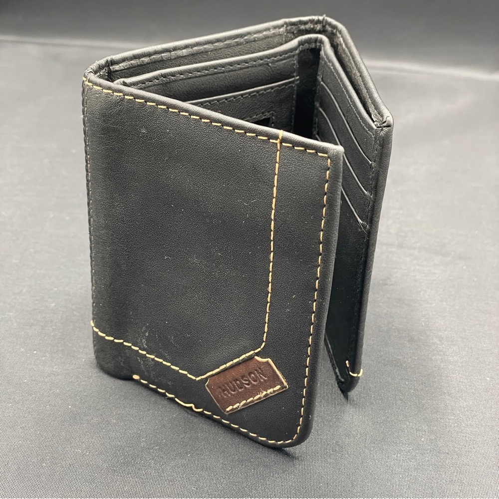 Hudson RFID Leather wallet
